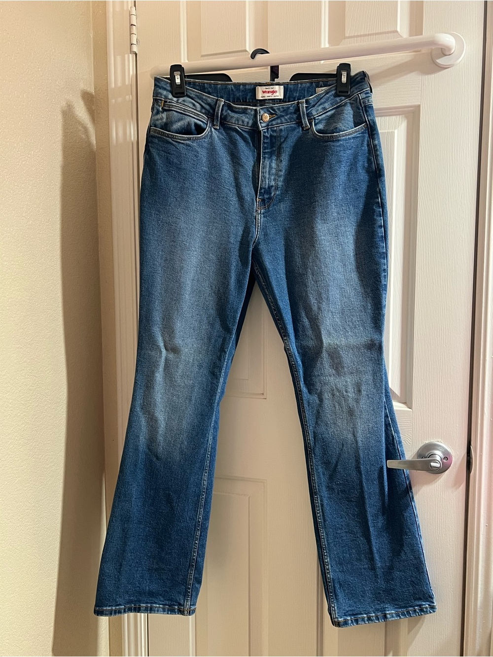Wrangler Women's Medium Blue Flare Jeans